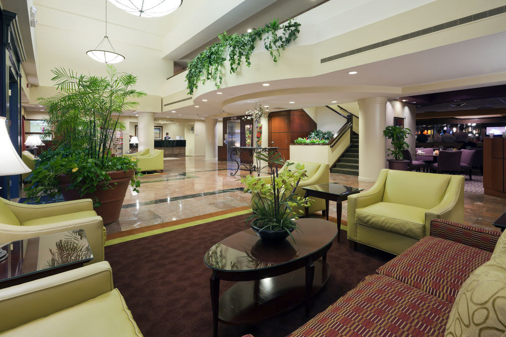 Doubletree Suites By Hilton Hotel Cincinnati - Blue Ash Шаронвилл Интерьер фото